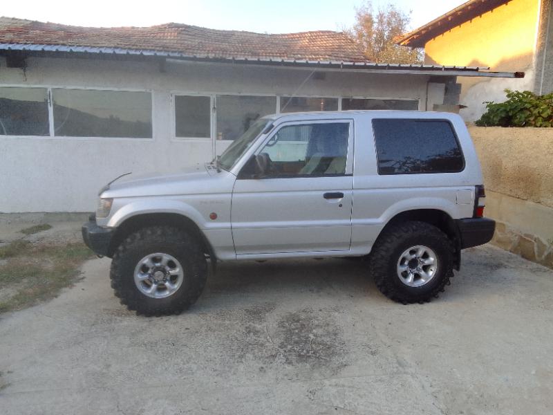 Mitsubishi Pajero 2.5 - изображение 3