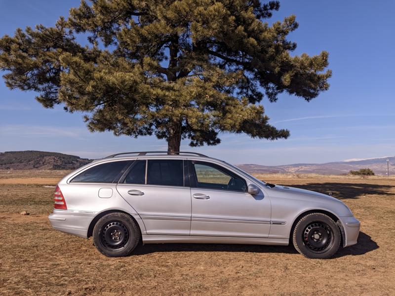 Mercedes-Benz C 220  - изображение 6