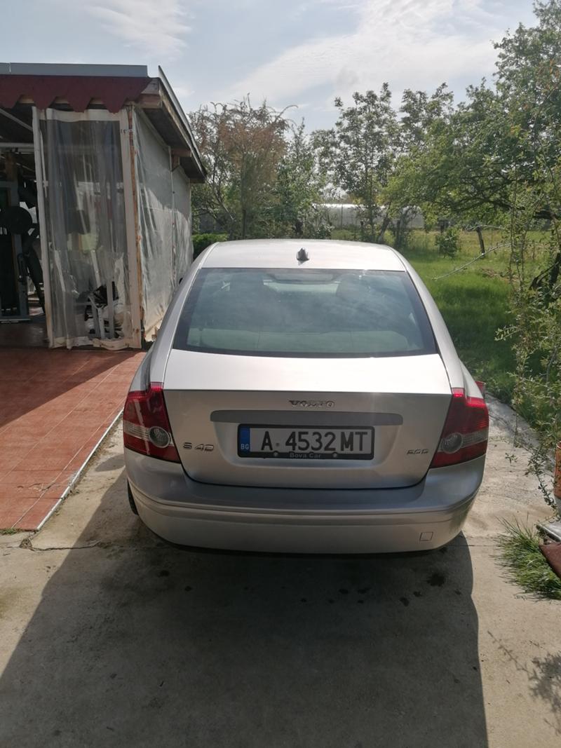 Volvo S40 2.0D - изображение 2