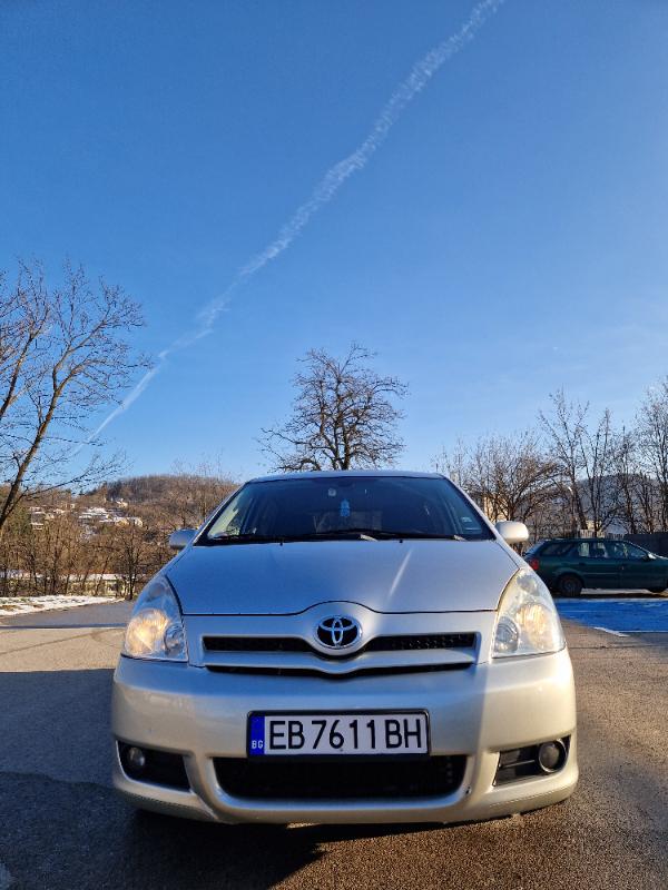 Toyota Corolla verso 2.2D-CAT - изображение 6