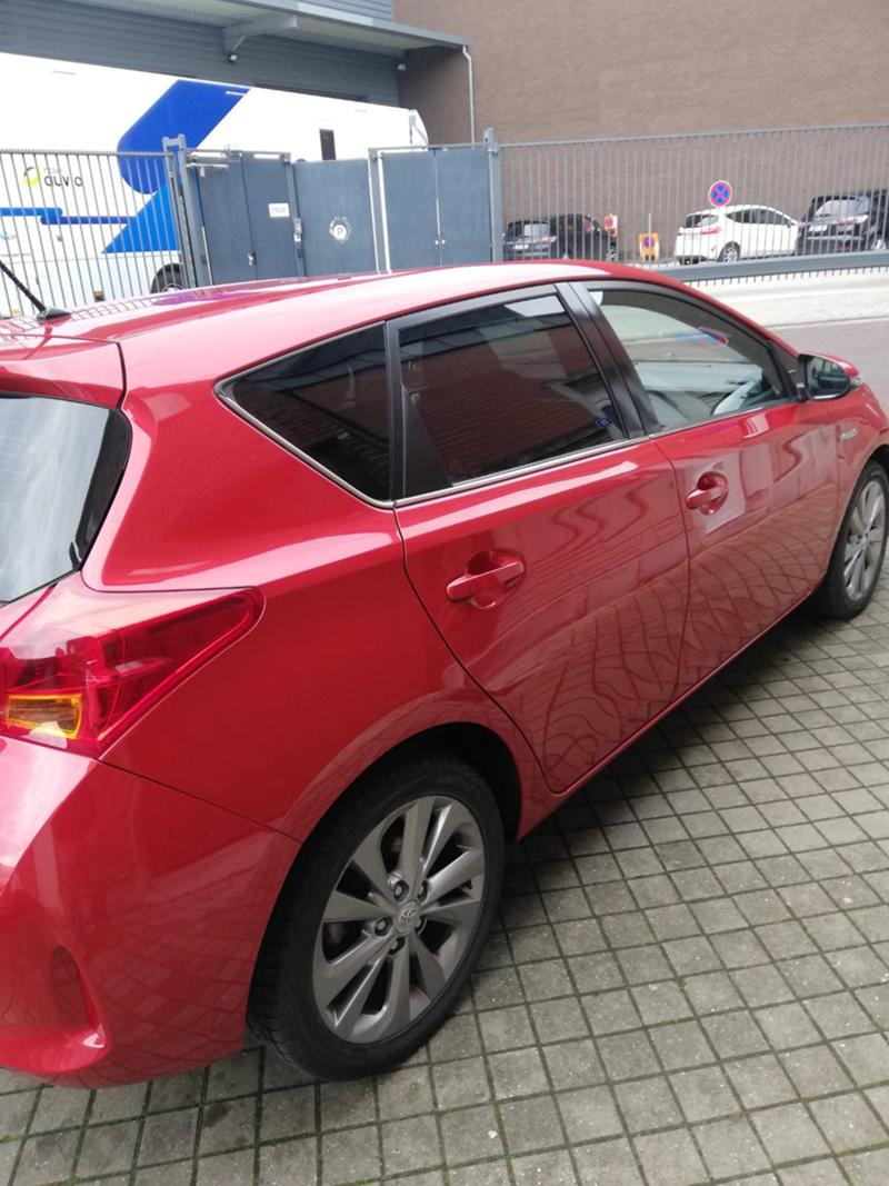 Toyota Auris  - изображение 4