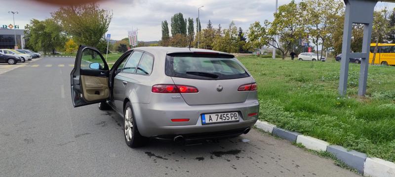 Alfa Romeo 159 sportwagon  - изображение 3