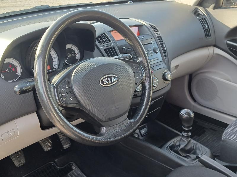 Kia Ceed 1.6 crdi - изображение 10