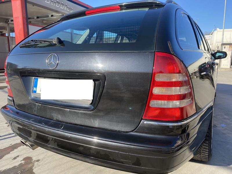 Mercedes-Benz C 320 3,2 218к.с. - изображение 3