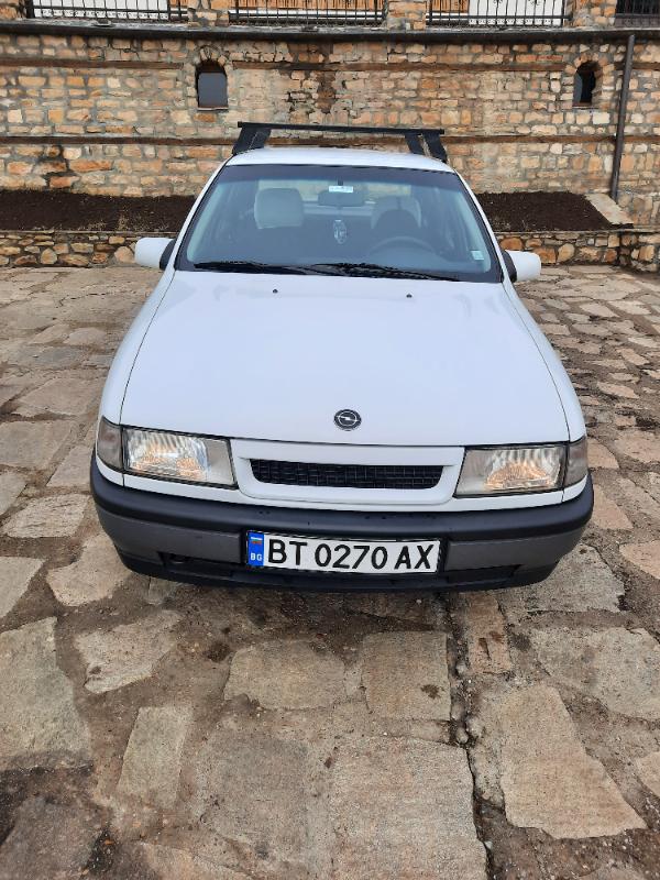 Opel Vectra 1.8 - изображение 3