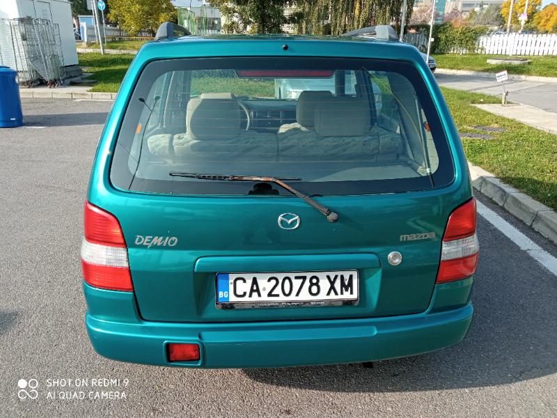 Mazda Demio 1.3 72кс - изображение 5