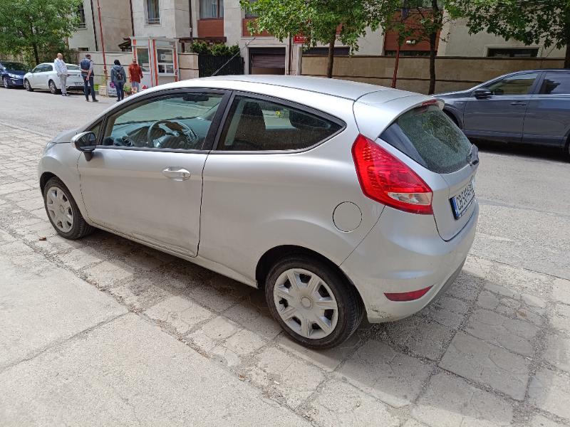 Ford Fiesta 1.2 БЕНЗИН - изображение 5