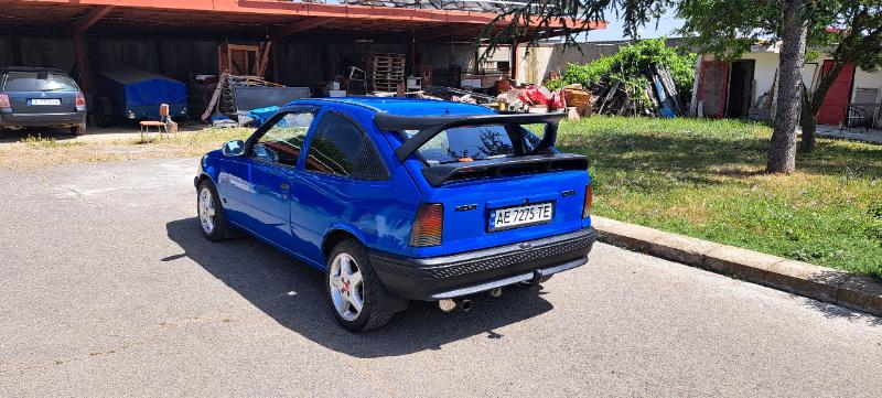 Opel Kadett 2.0i  - изображение 2