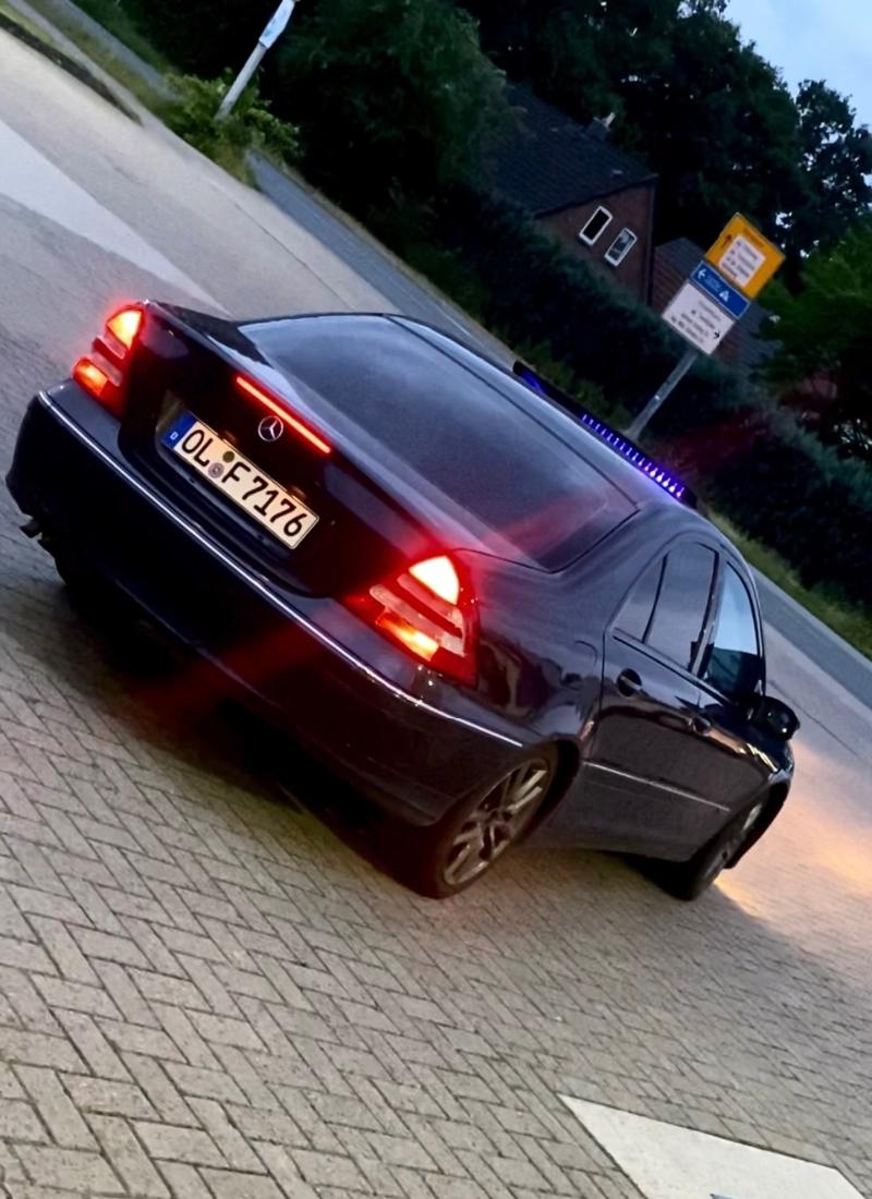 Mercedes-Benz C 180 1.8 kompressor - изображение 4