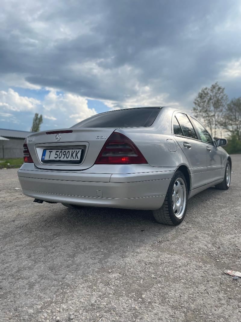 Mercedes-Benz C 220 2.2 - изображение 3