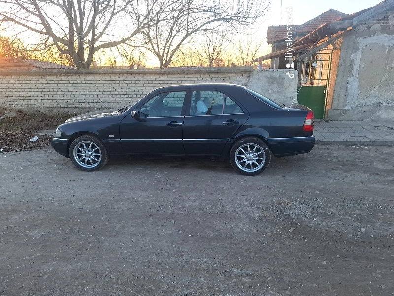 Mercedes-Benz C 200 C200 - изображение 3