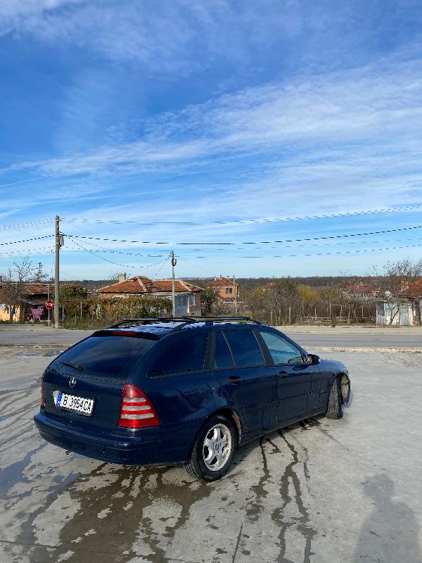 Mercedes-Benz C 220 2.2CD  - изображение 4