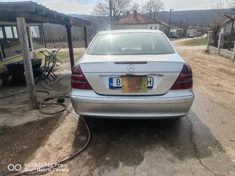 Mercedes-Benz E 270 2.7  - изображение 3