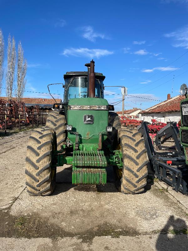 Трактор John Deere 4755 - изображение 2