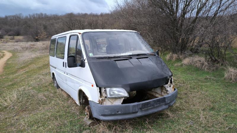 Ford Transit 2.5 D - изображение 3