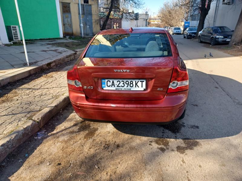 Volvo S40  - изображение 4