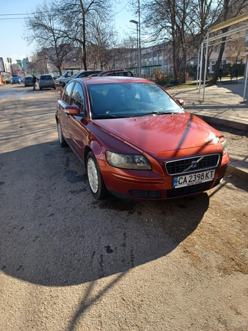 Volvo S40  - изображение 2