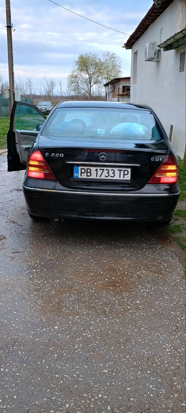 Mercedes-Benz C 200 1.9 - изображение 4