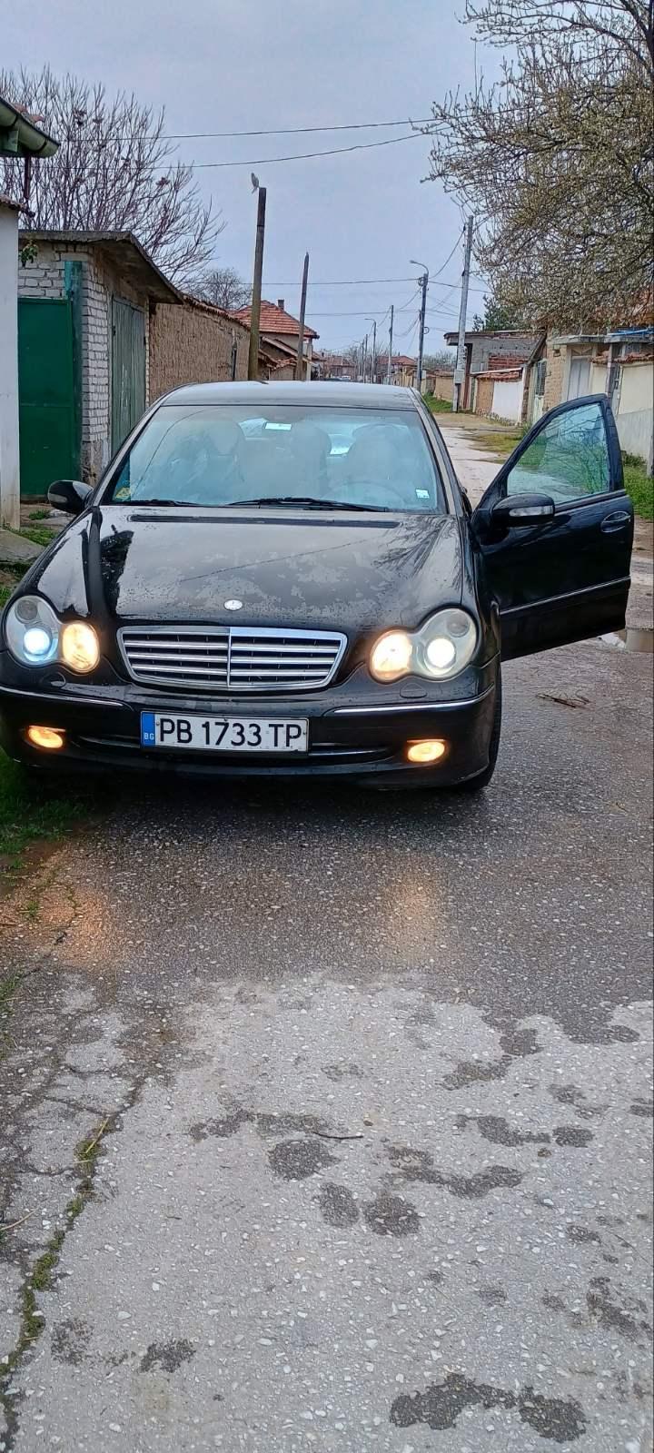 Mercedes-Benz C 200 1.9 - изображение 3