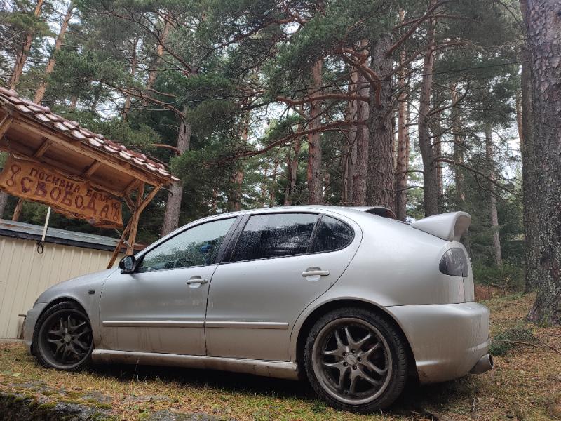 Seat Leon 1.8Т 4х4 - изображение 8