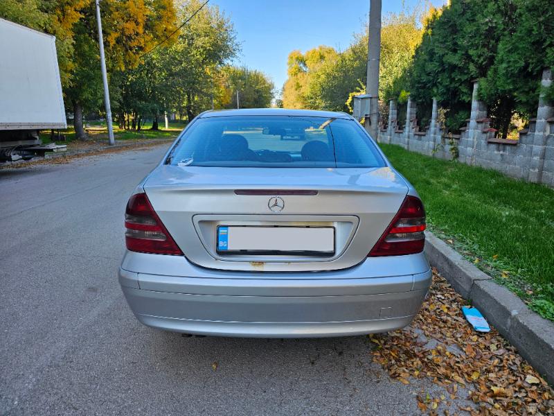 Mercedes-Benz C 220 2.2cdi 143к.с. - изображение 7