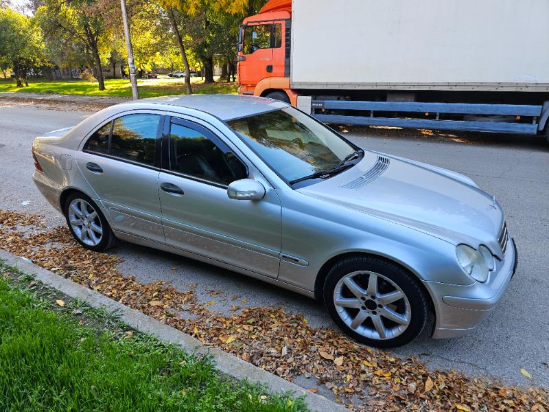 Mercedes-Benz C 220 2.2cdi 143к.с. - изображение 2