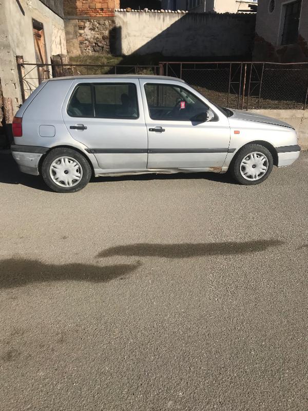 VW Golf 1,4 - изображение 6