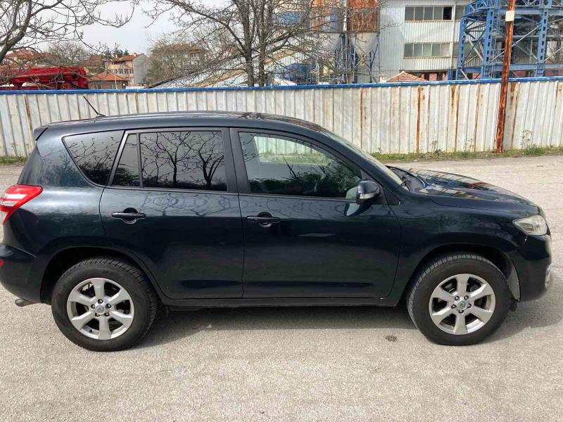 Toyota Rav4 2,2D4D - изображение 3