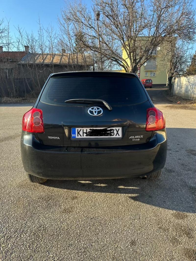 Toyota Auris 2.0 - изображение 2