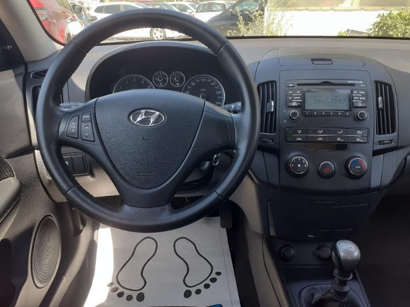 Hyundai I30 1.6 като нова  - изображение 8