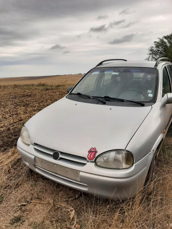 Opel Corsa 1.4 16v - изображение 3