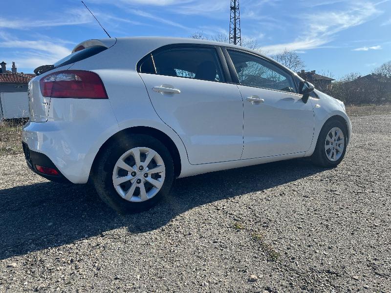 Kia Rio 1.1CRDI 75kc - изображение 6