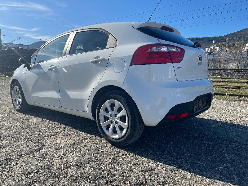 Kia Rio 1.1CRDI 75kc - изображение 4