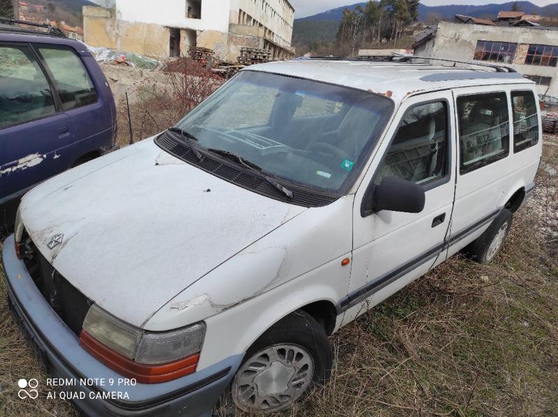 Chrysler Voyager 2.5 - изображение 2