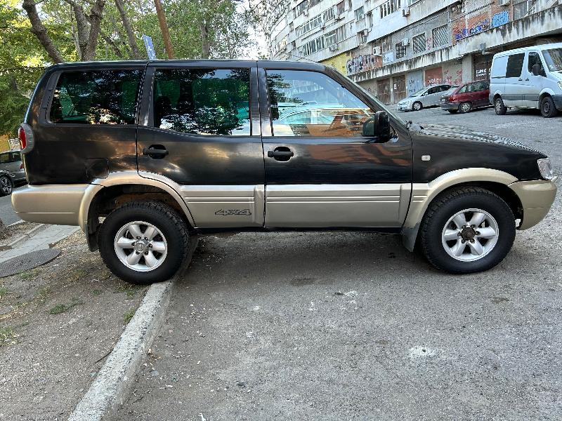 Nissan Terrano 2.7 - изображение 3