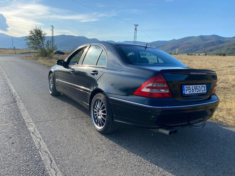 Mercedes-Benz C 200 Avantgarde - изображение 8