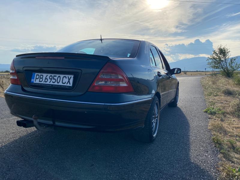 Mercedes-Benz C 200 Avantgarde - изображение 9