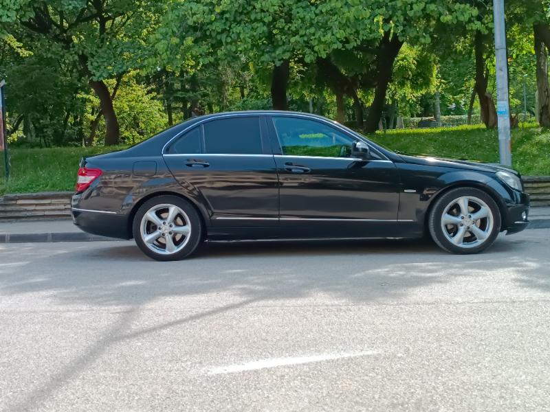 Mercedes-Benz C 220 2.2 - изображение 3