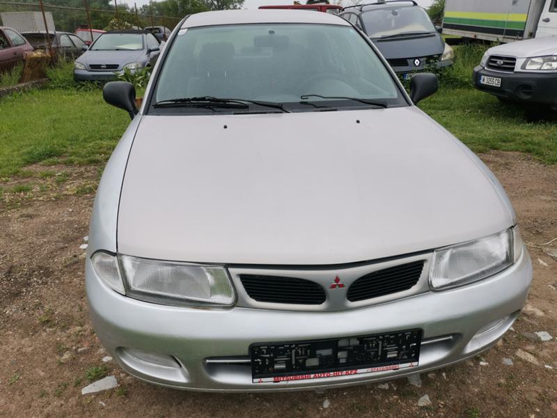 Mitsubishi Carisma 1.8i автомат - изображение 2