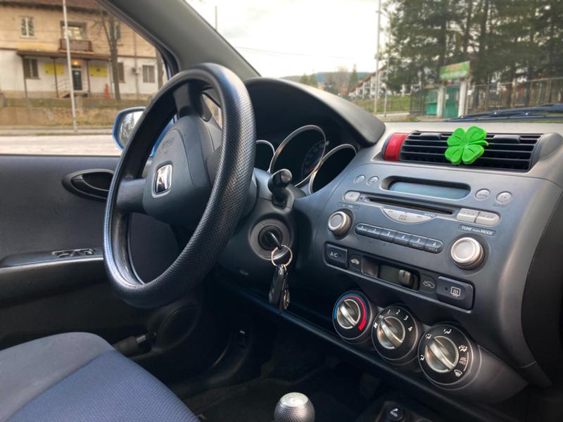 Honda Jazz  - изображение 10