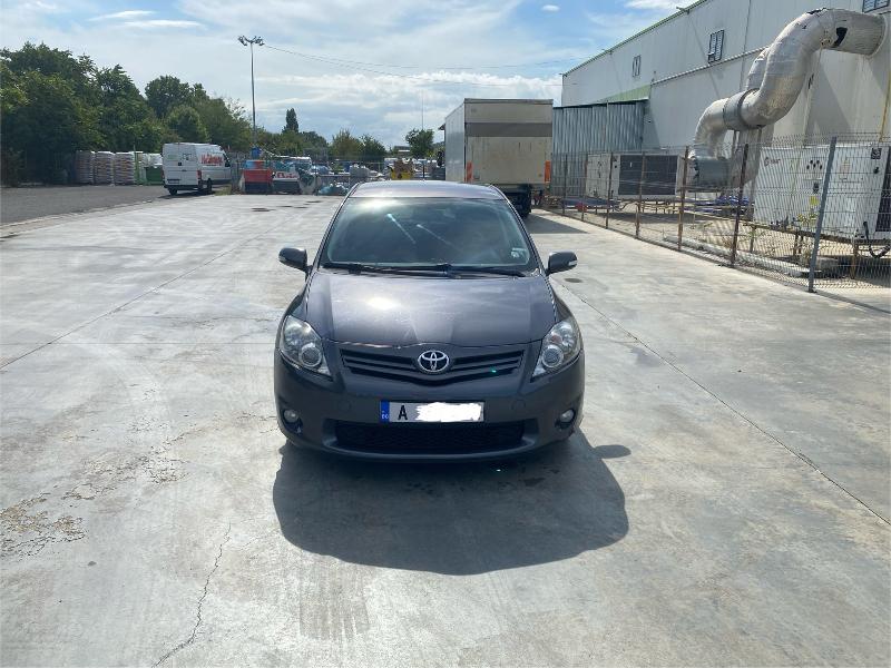 Toyota Auris 1.4 D4D - изображение 8