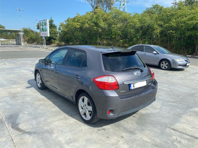 Toyota Auris 1.4 D4D - изображение 3