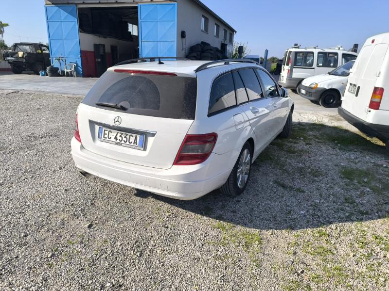 Mercedes-Benz C 220 Оферта - изображение 4