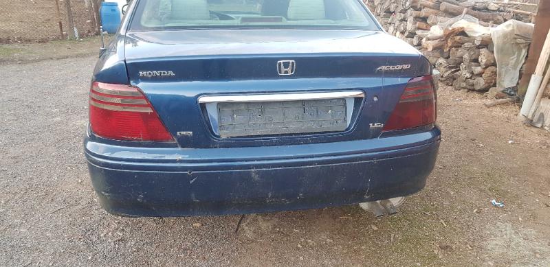 Honda Accord 1.6i  - изображение 2