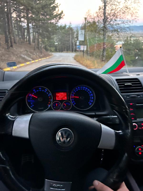 VW Golf 2.0 tfsi - изображение 9