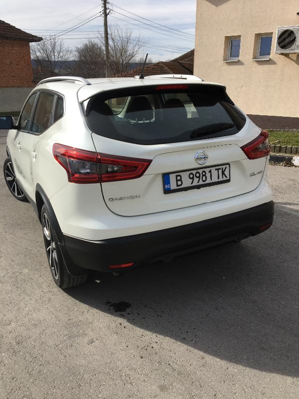 Nissan Qashqai 2.0i 4x4  - изображение 6