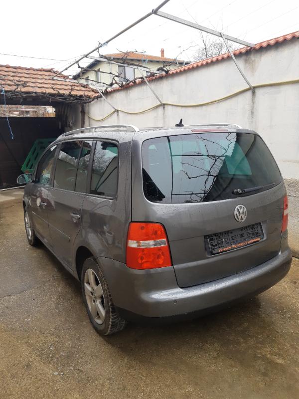 VW Touran 2.0 TDI  - изображение 3