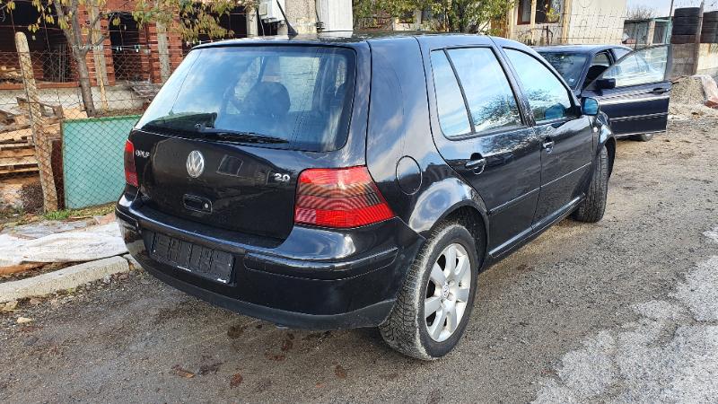 VW Golf 2.0 - изображение 2