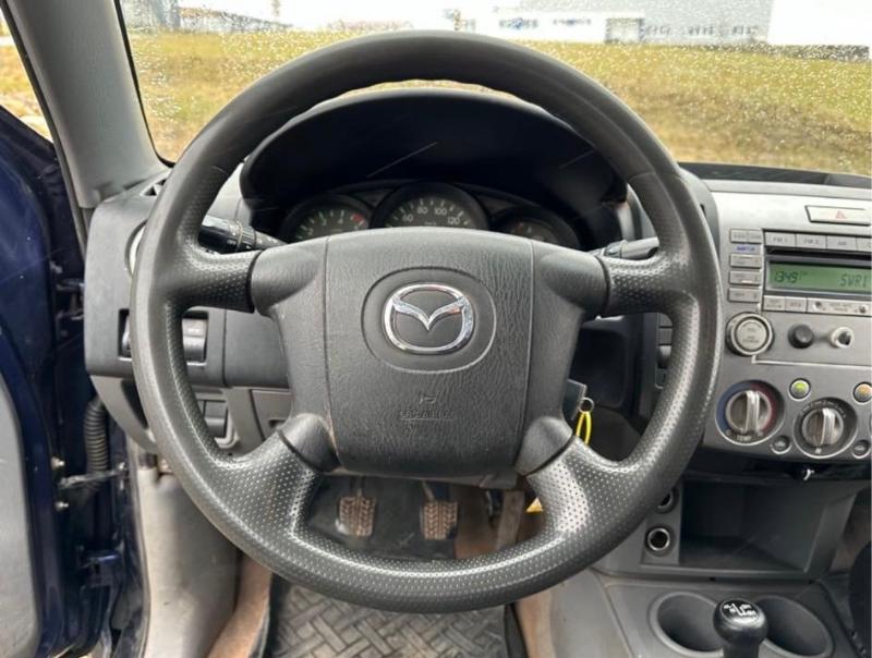 Mazda BT-50 2,5 - изображение 6