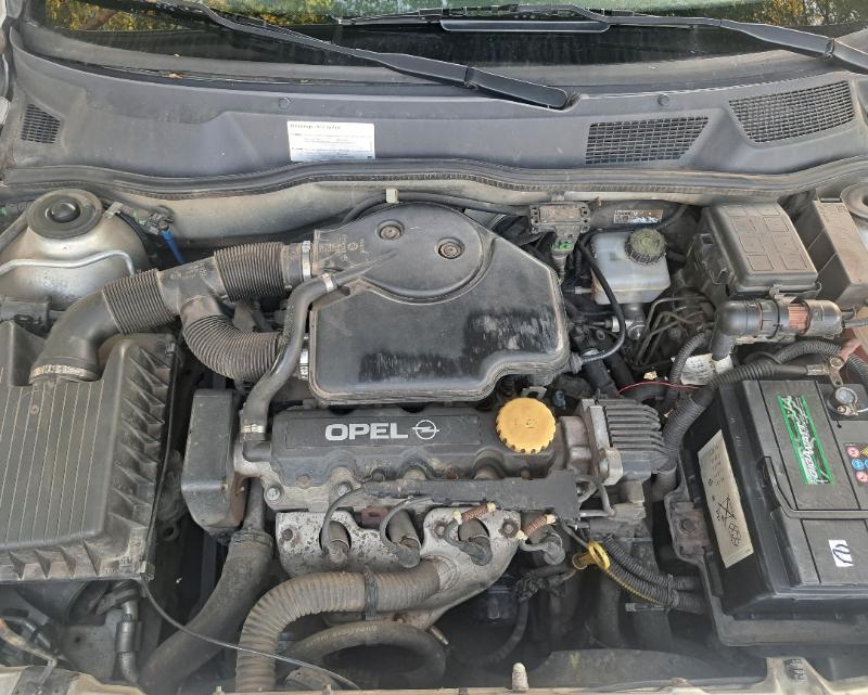 Opel Astra 1,6 - изображение 9